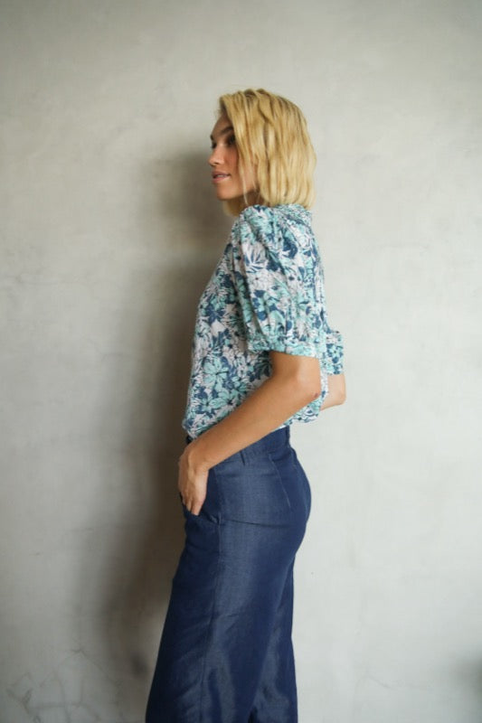 Joyce S/S Blouse - Blue Floral