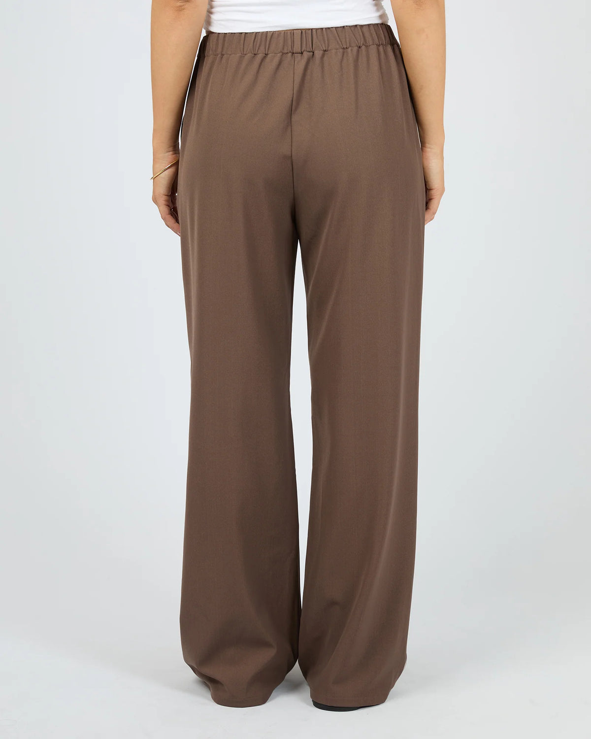 Lina Pant - Coffee