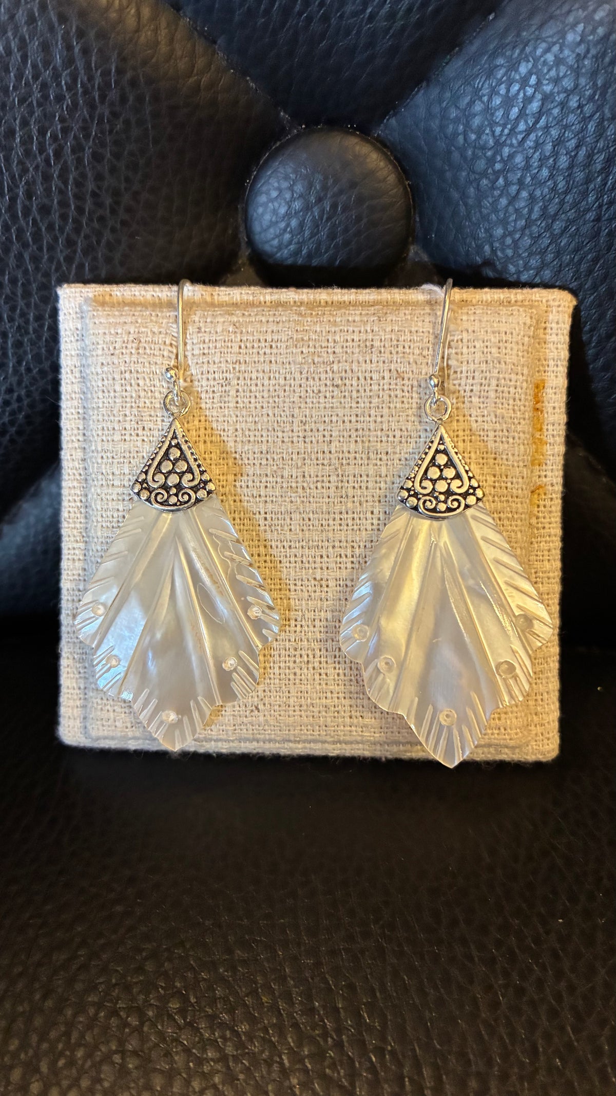 Art Deco Leaf Shell Earrings - Silver
