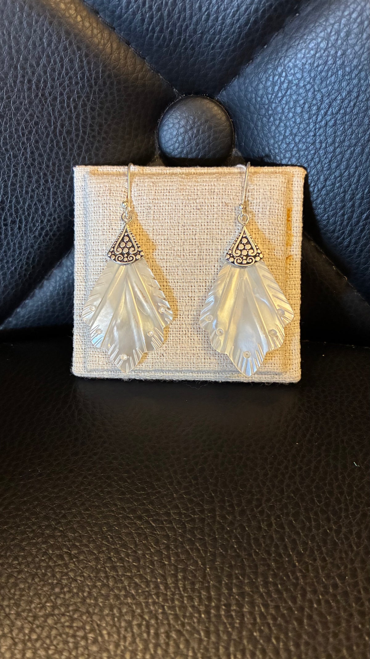 Art Deco Leaf Shell Earrings - Silver