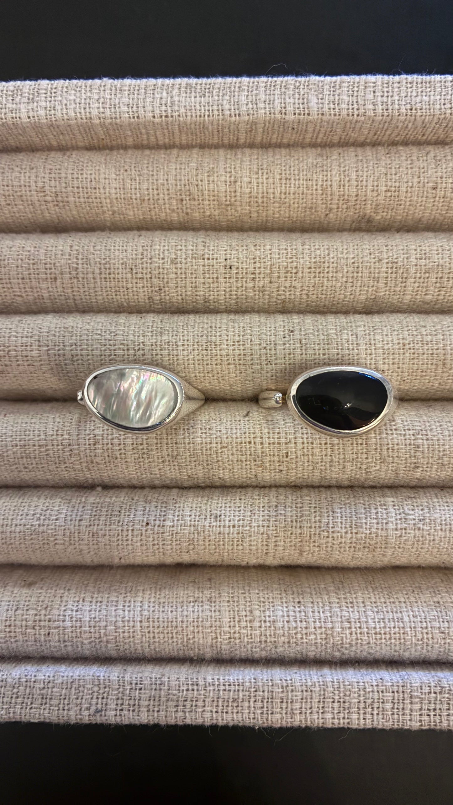 Pebble Silver Ring - Moonstone & Black