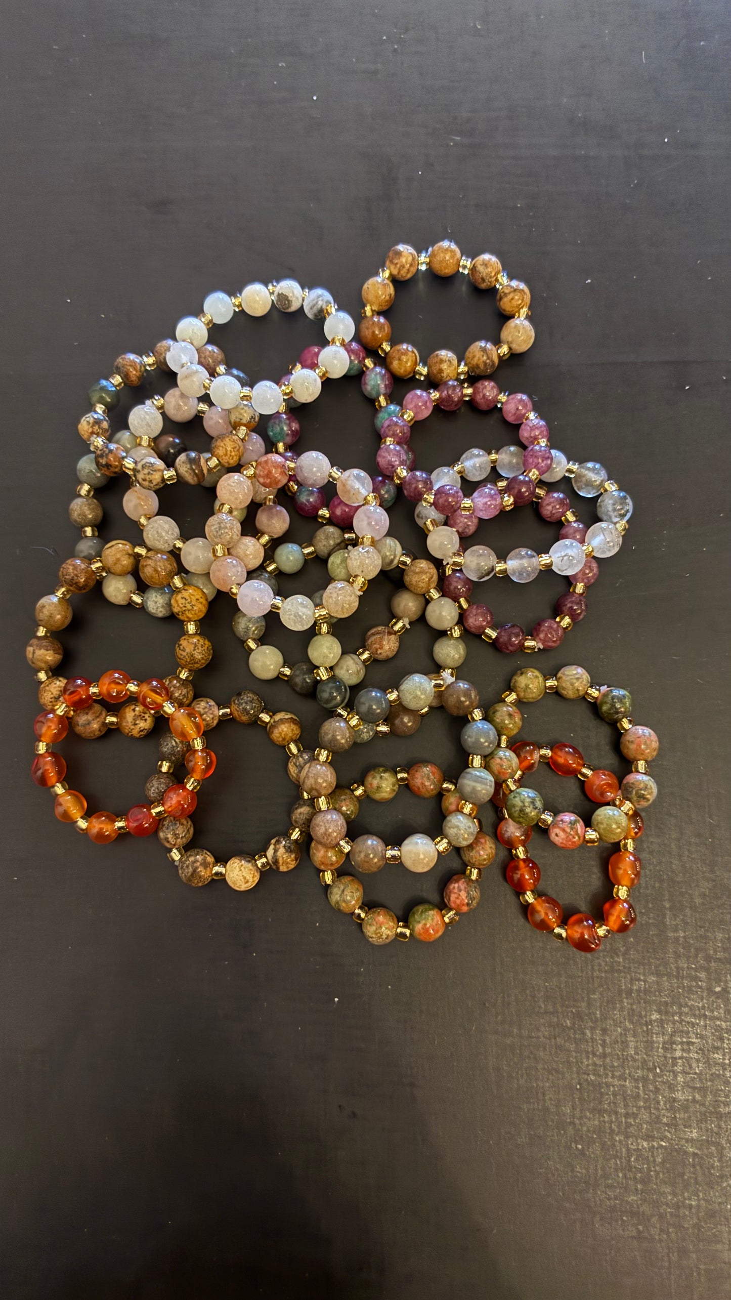 Mixed Agate & Gold Elastic Rings
