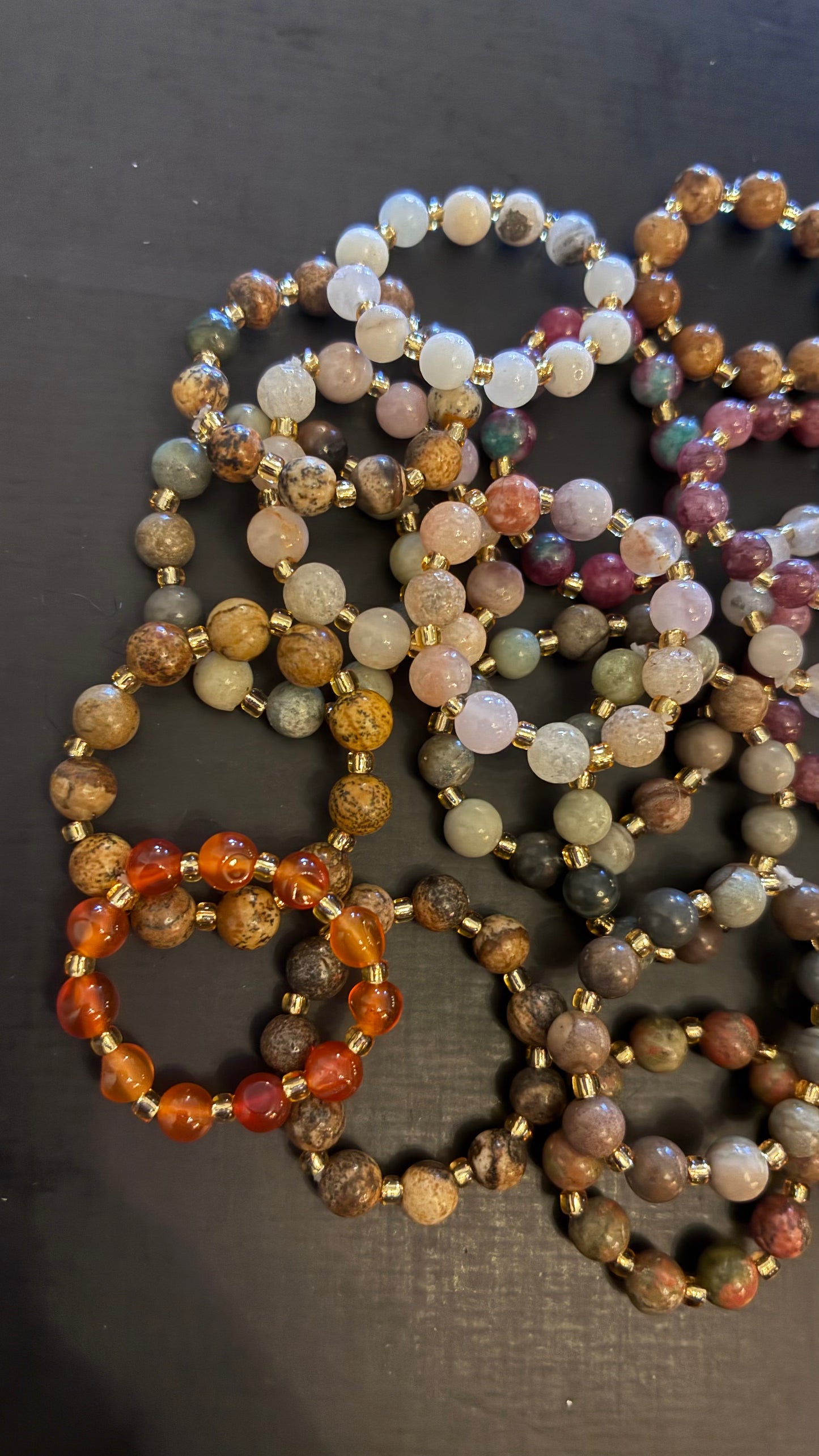 Mixed Agate & Gold Elastic Rings